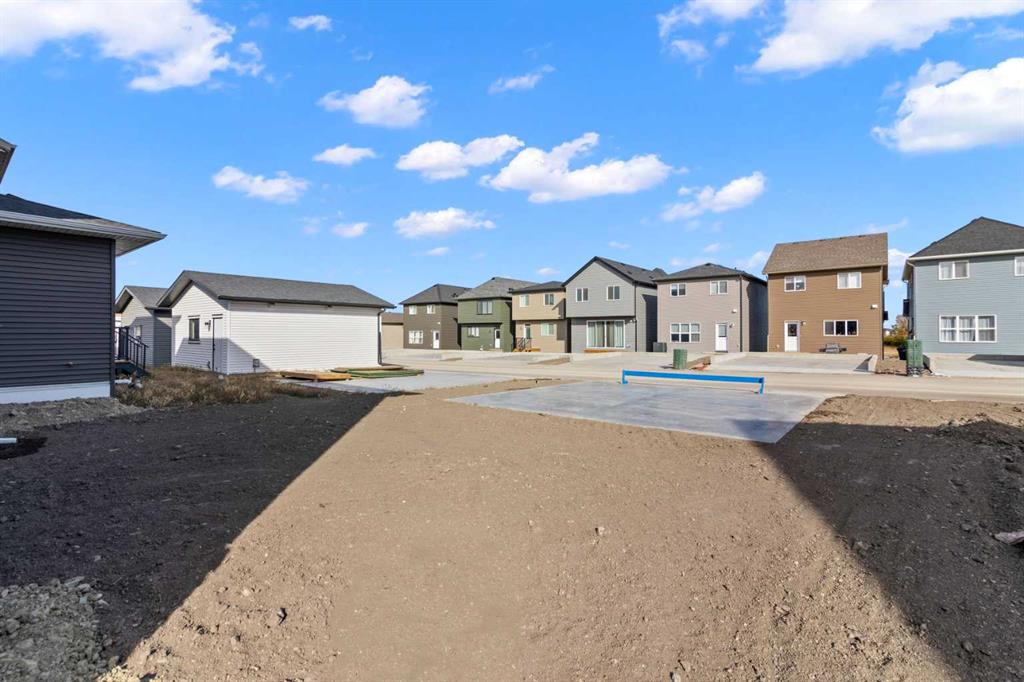 Picture for 994 Chinook Winds Meadow SW https://www.cirrealty.ca/reb/creb/07/A2265507_34.jpg