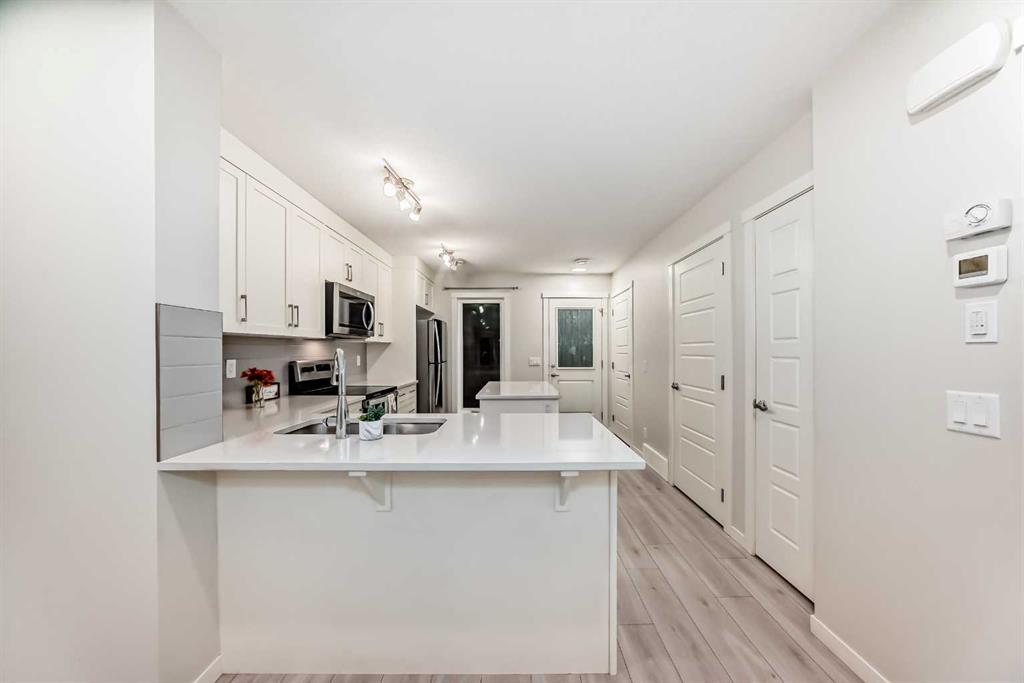 Picture for 409, 338 Seton Circle SE