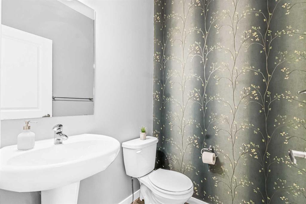 Picture for 1036 Chinook Gate Heath SW https://www.cirrealty.ca/reb/creb/07/A2266007_19.jpg
