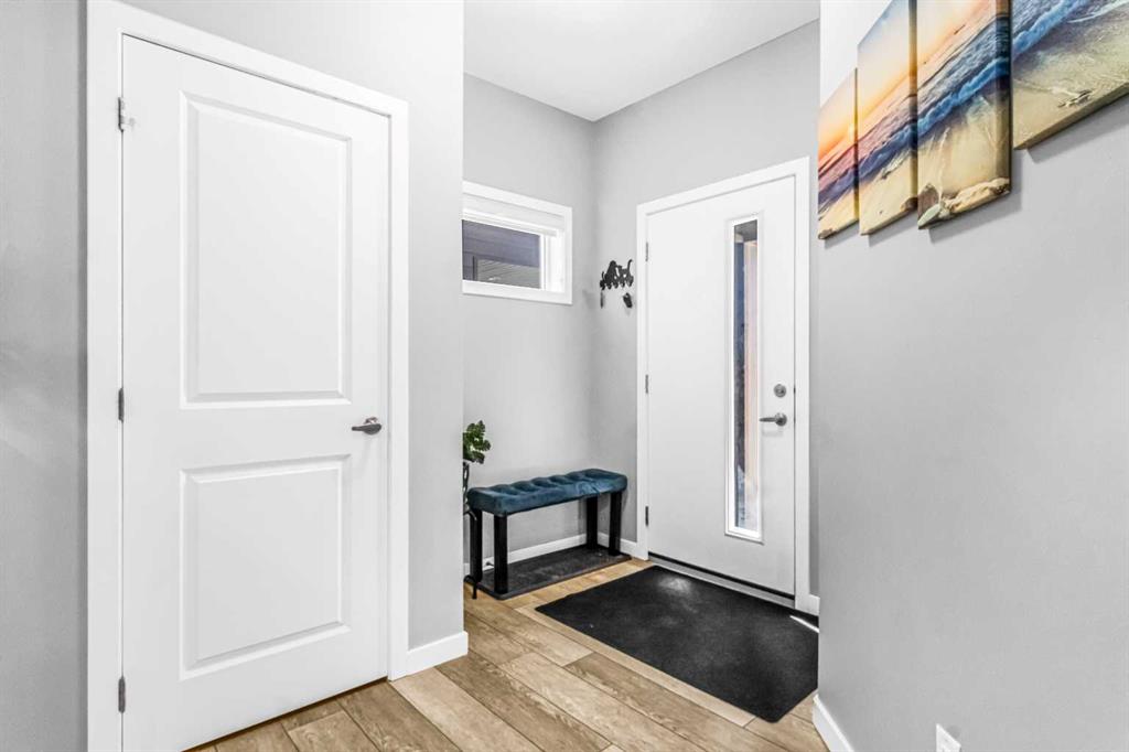 Picture for 1036 Chinook Gate Heath SW https://www.cirrealty.ca/reb/creb/07/A2266007_21.jpg