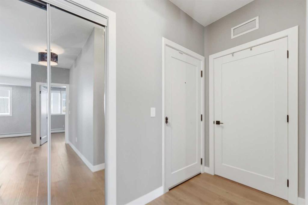 Picture for 209, 2702 17 Avenue SW