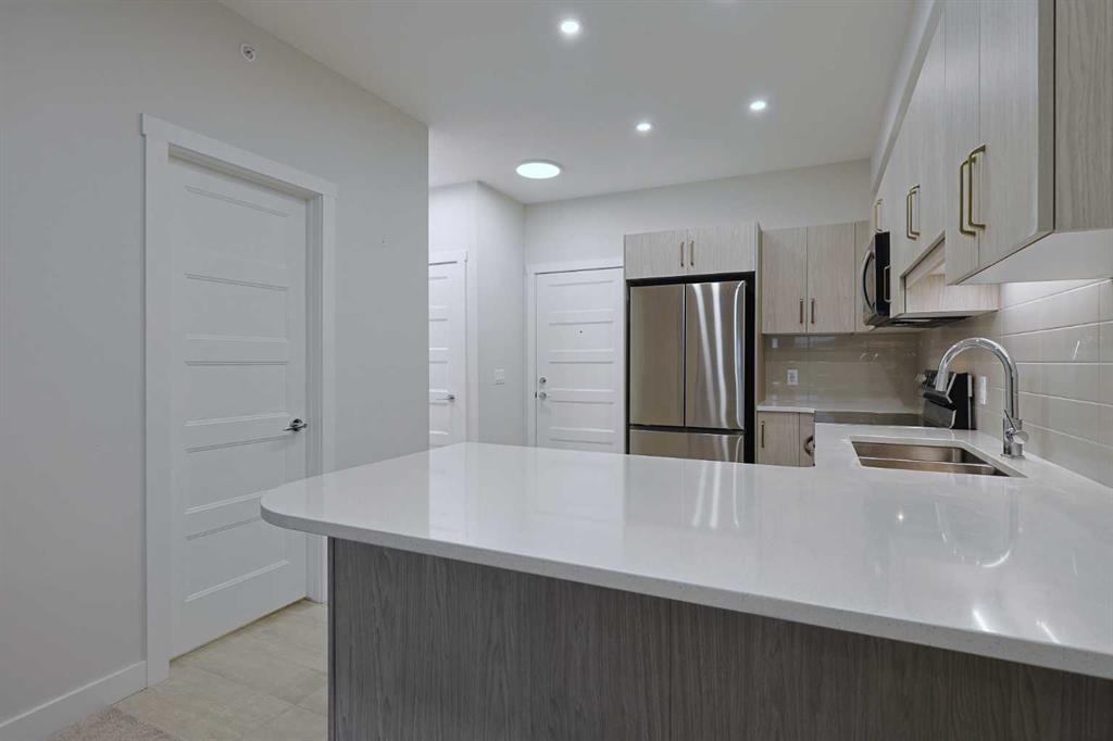 Picture for 1401, 81 Arbour Lake View NW