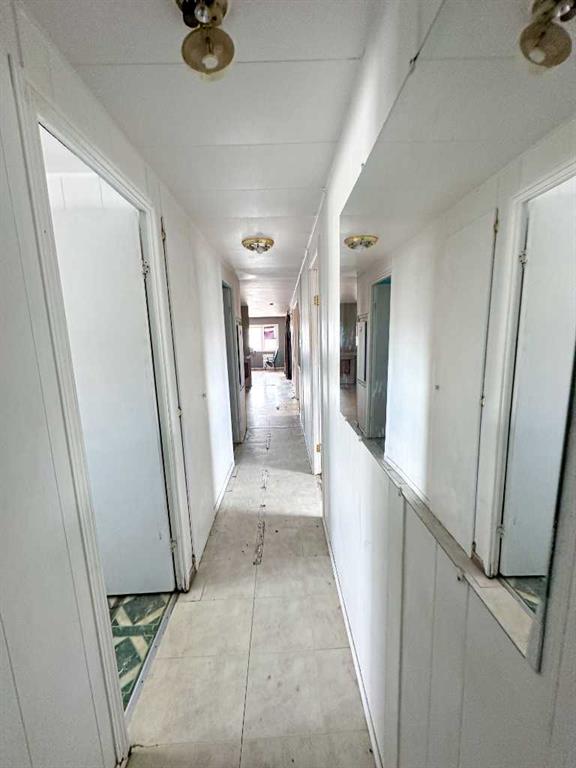 Picture for 14, 5800 46 Street  