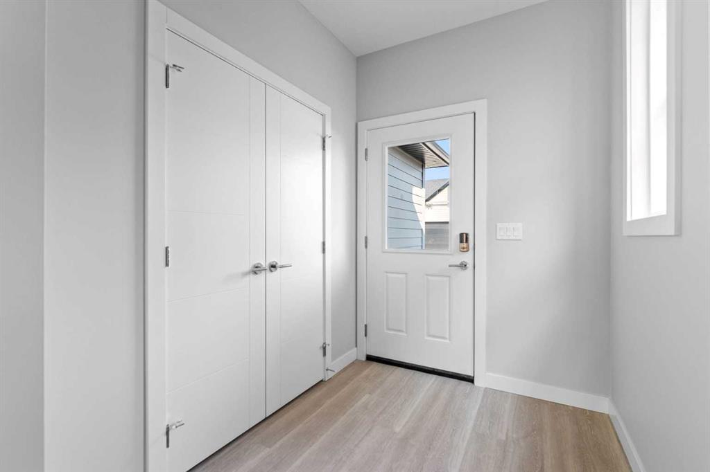 Picture for 601, 15 Coopersfield Link SW