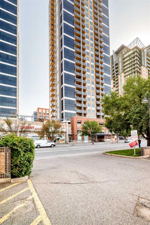 Picture for 1601, 1320 1 Street SE