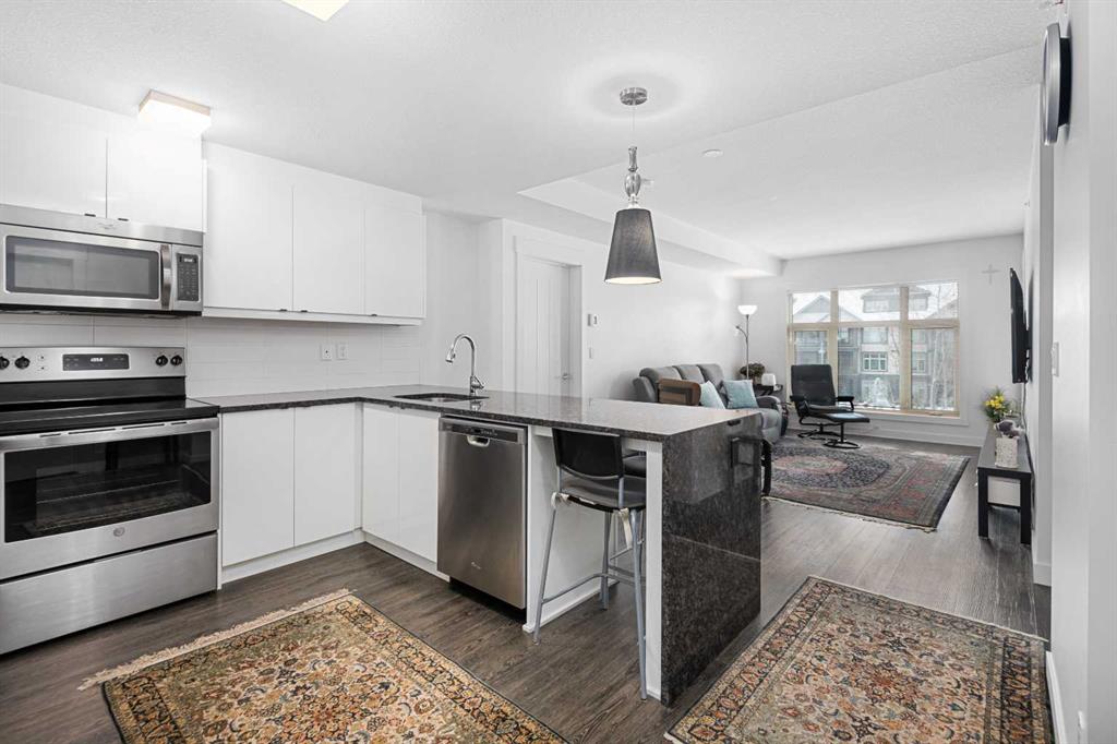 Picture for 305, 45 Aspenmont Heights SW