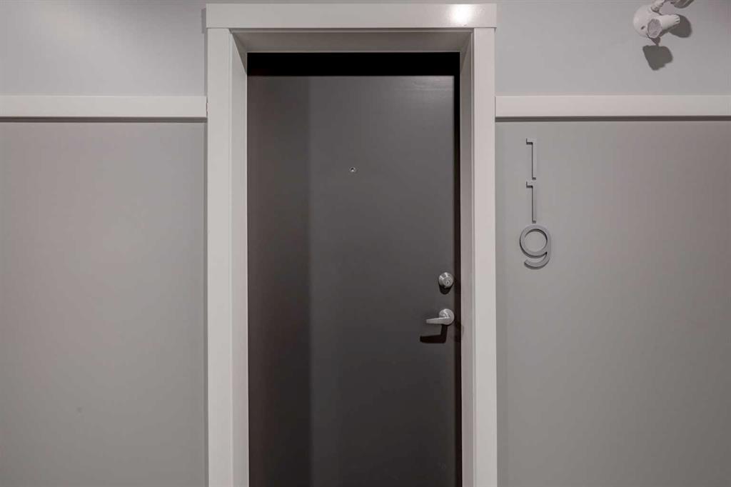 Picture for 119, 245 Edith Place NW