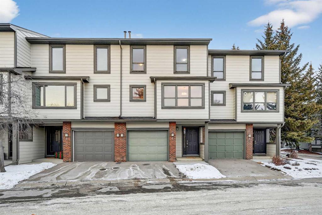 Picture for 2, 185 Woodridge Drive SW