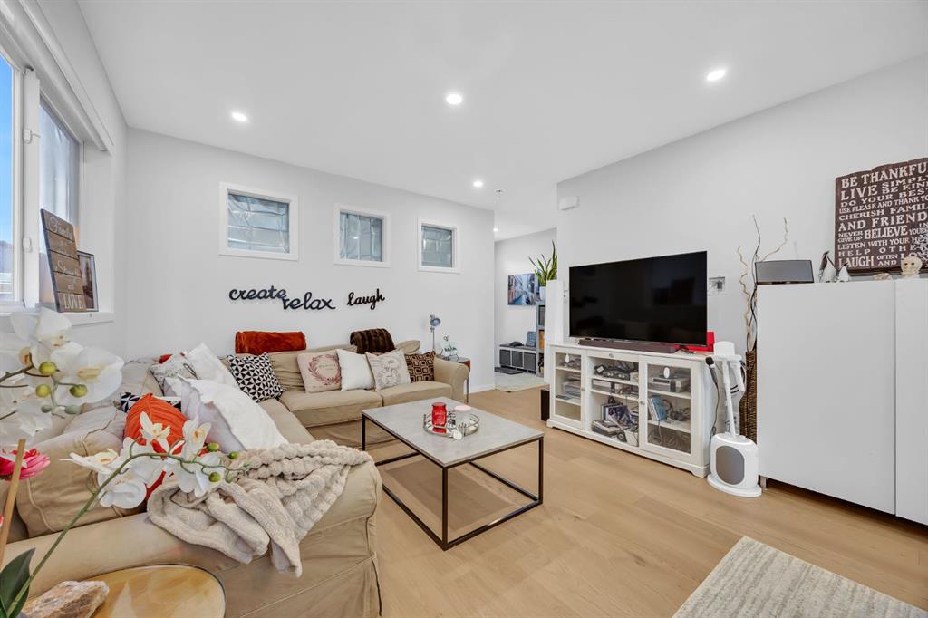 Picture for 153 Edith Way NW