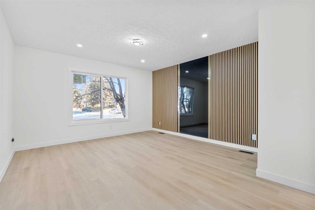 Picture for 4720 Fordham Crescent SE