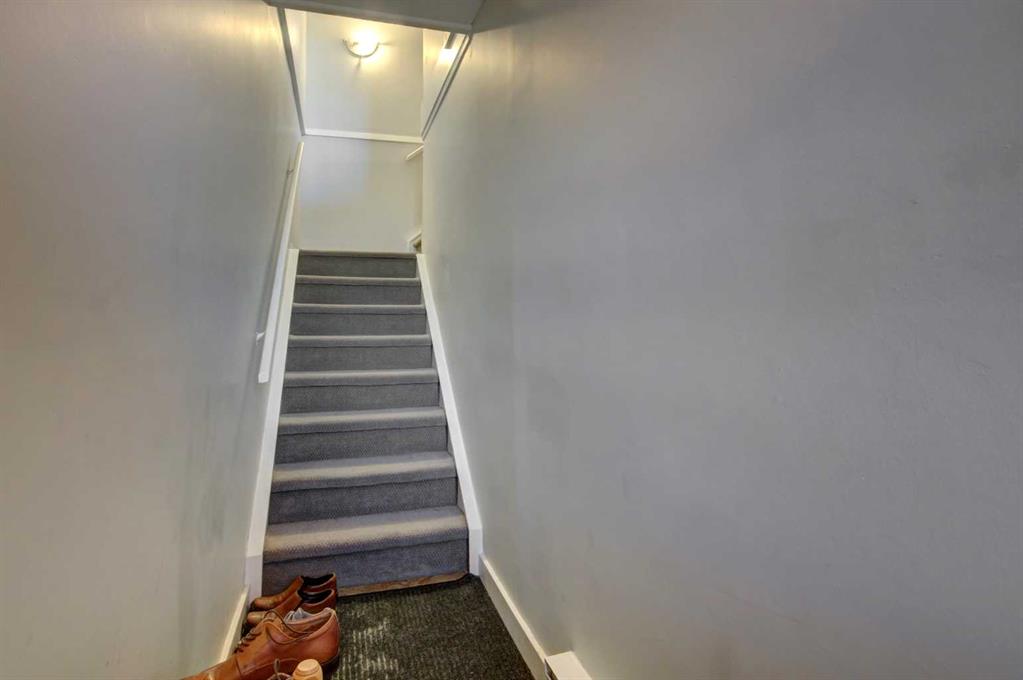 Picture for 602, 2200 Woodview Drive SW