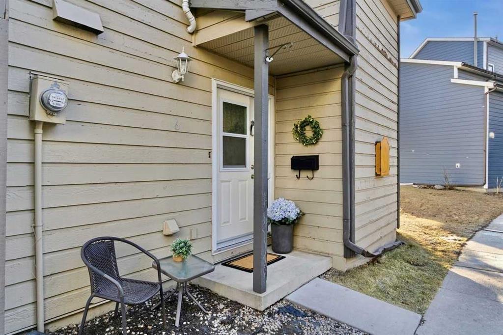 Picture for 6, 99 Grier Place NE