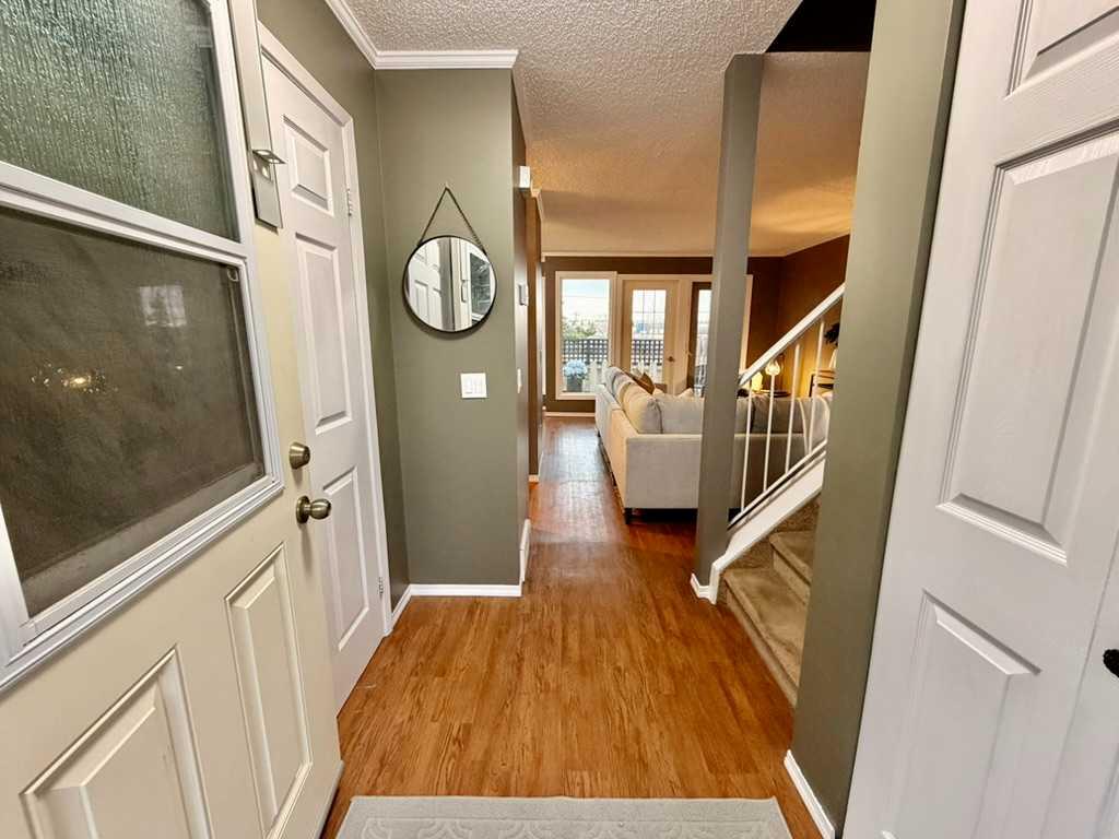 Picture for 6, 99 Grier Place NE