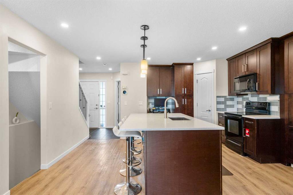 Picture for 17 Cranford Place SE