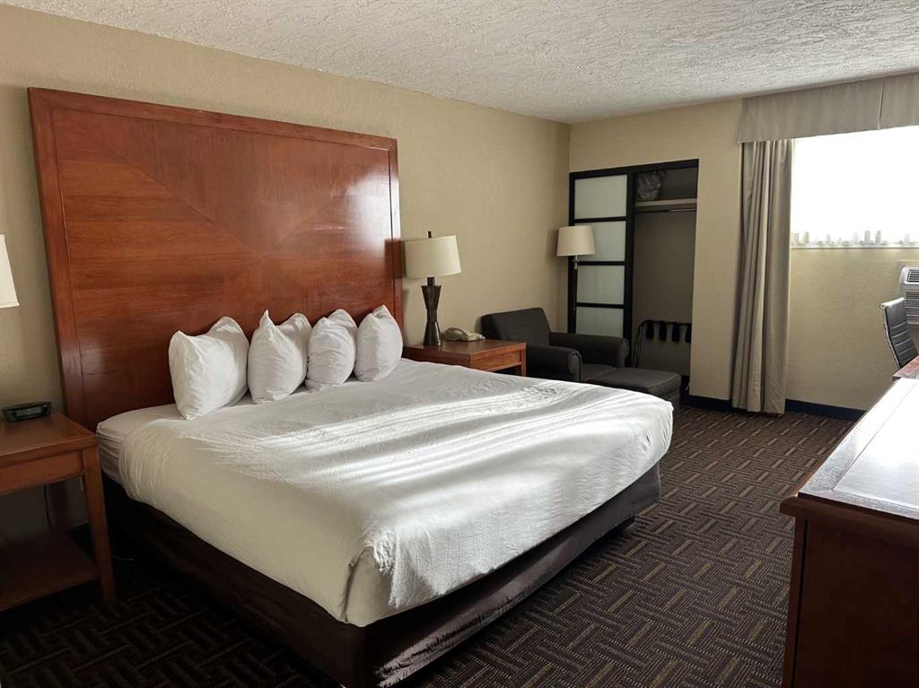 Picture for 954 7 Street 