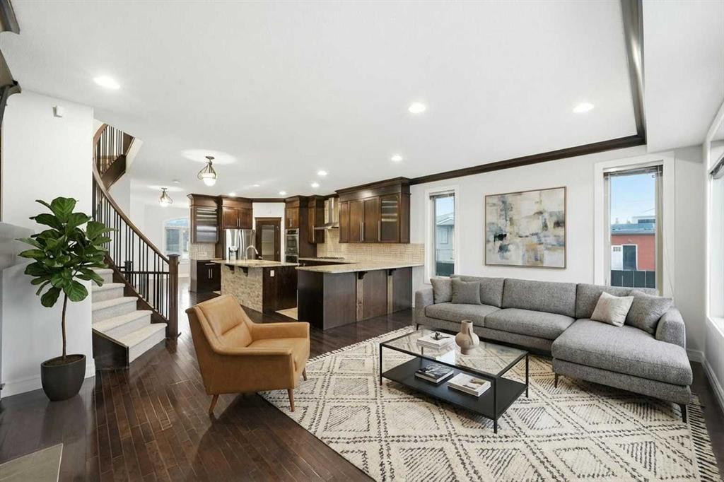 Picture for 110 26 Avenue NE