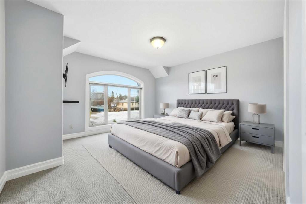 Picture for 110 26 Avenue NE