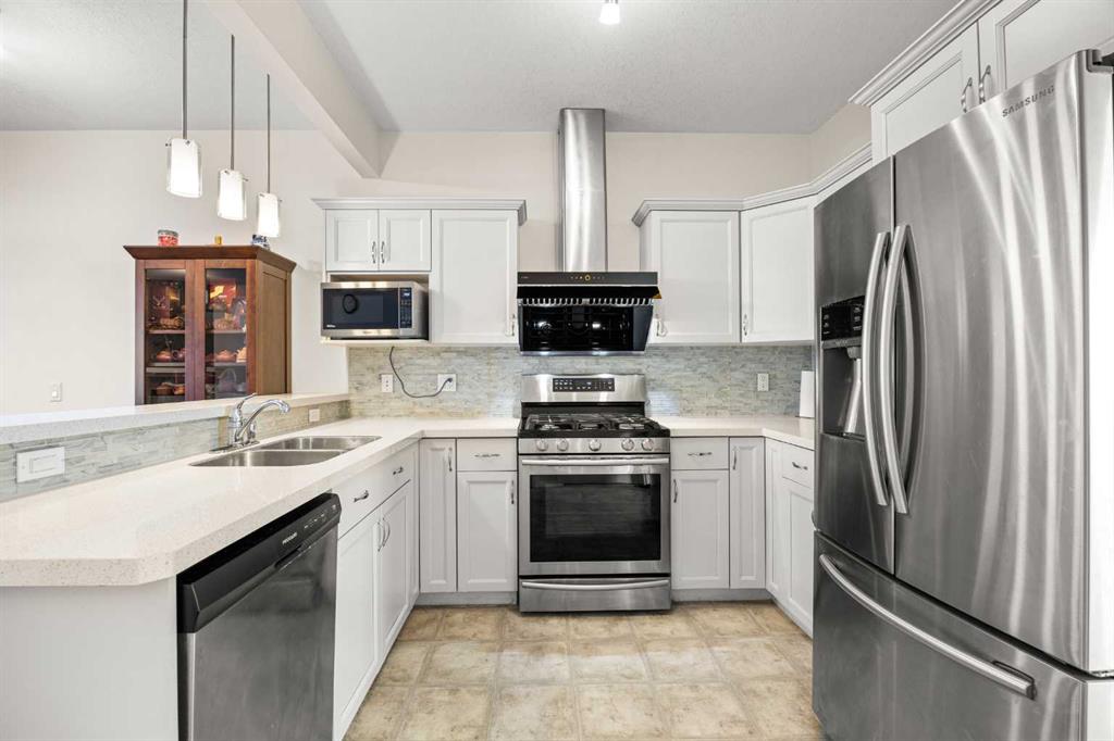 Picture for 156 Royal Manor NW