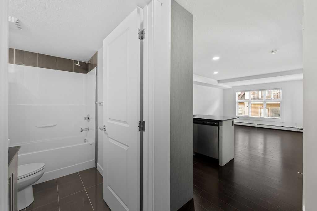 Picture for 2408, 11 Mahogany Row SE