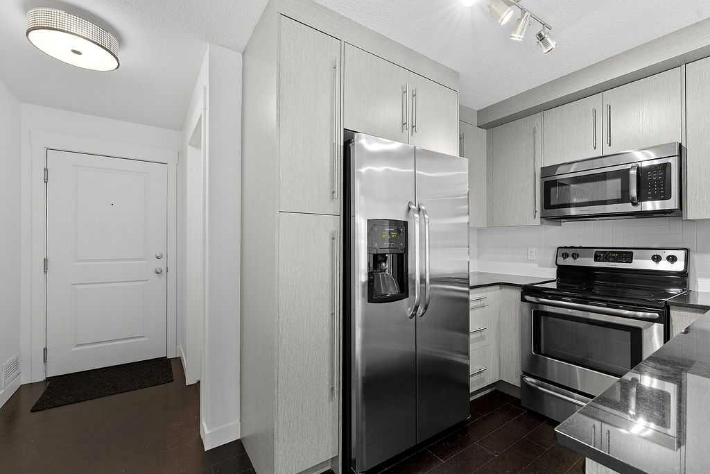 Picture for 2408, 11 Mahogany Row SE