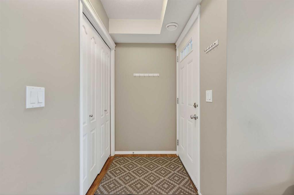 Picture for 302, 8 Bayside Place 