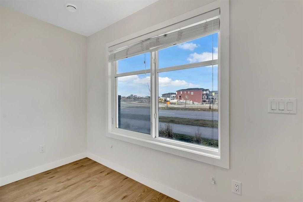 Picture for 6323 128 Avenue NE