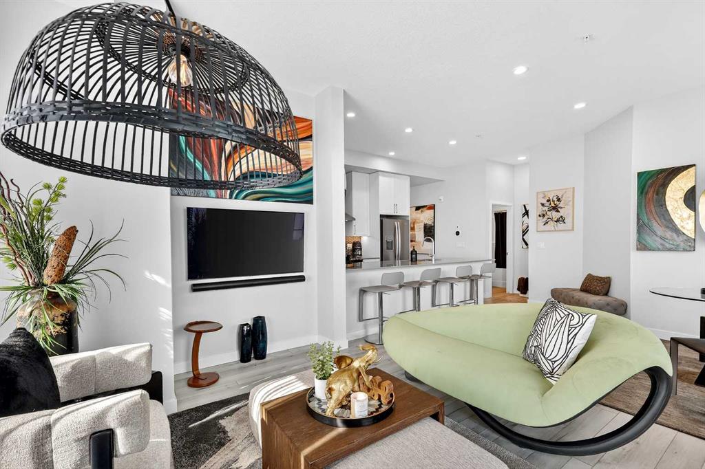 Picture for 102, 255 Les Jardins Park SE