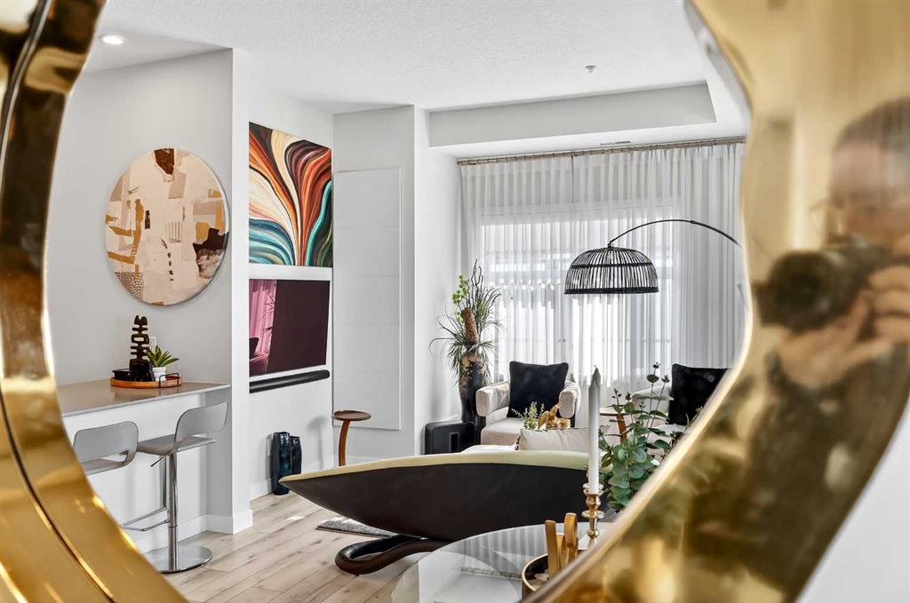 Picture for 102, 255 Les Jardins Park SE