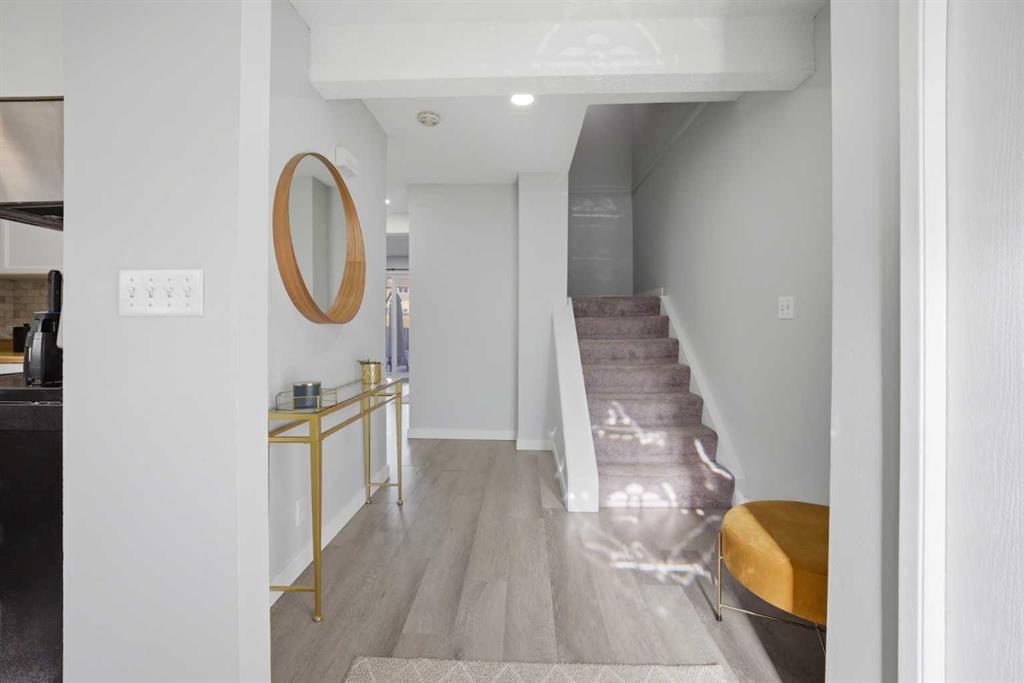 Picture for 43, 5520 1 Avenue SE