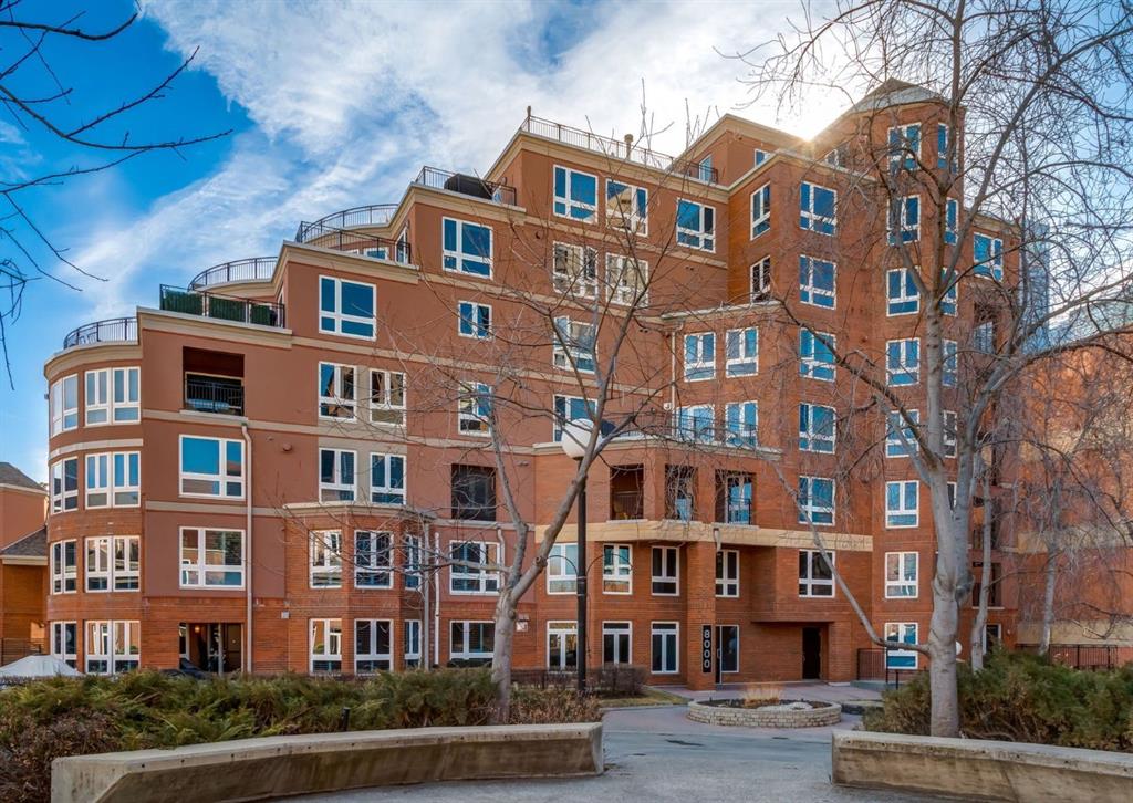 Picture for 8402, 400 Eau Claire Avenue SW