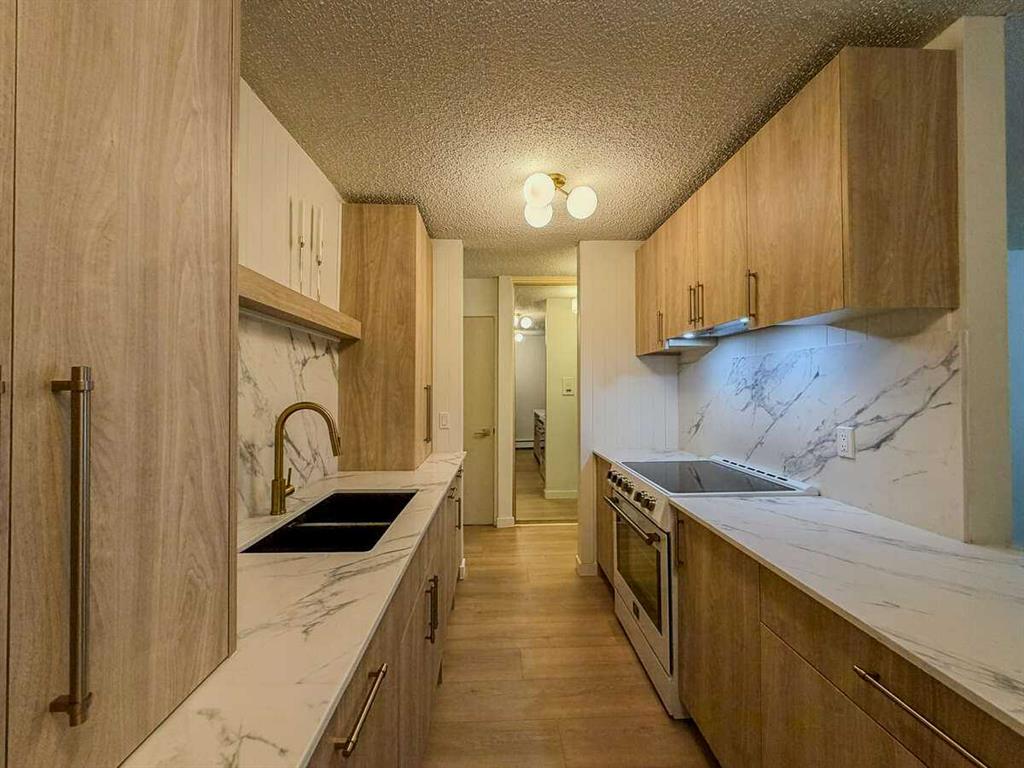 Picture for 2106, 4001B 49 Street NW