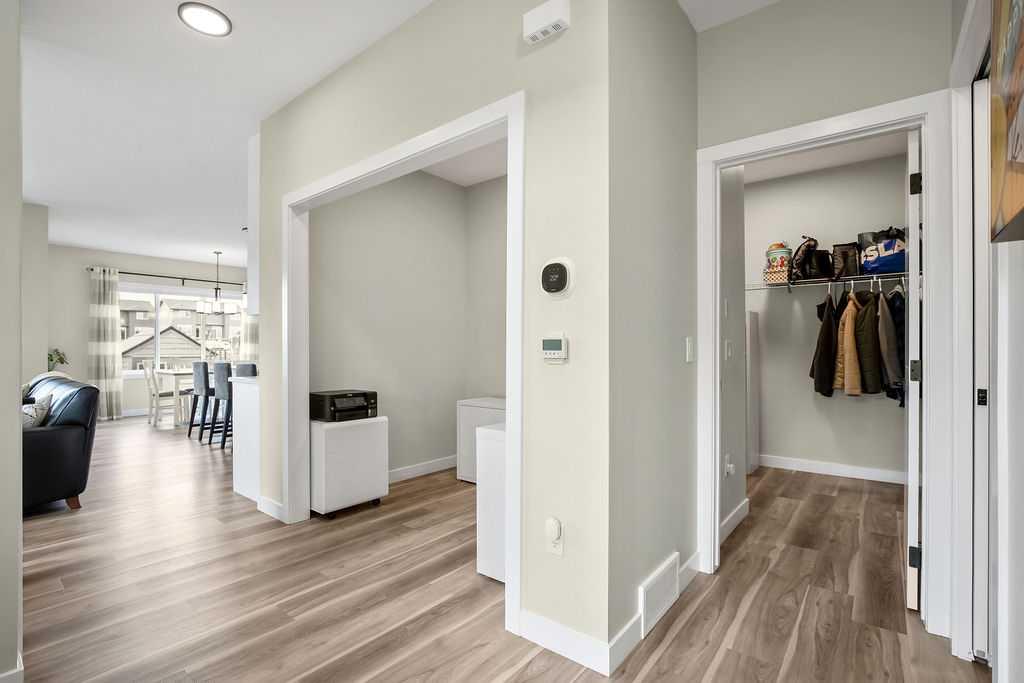 Picture for 1073 Waterford Drive 