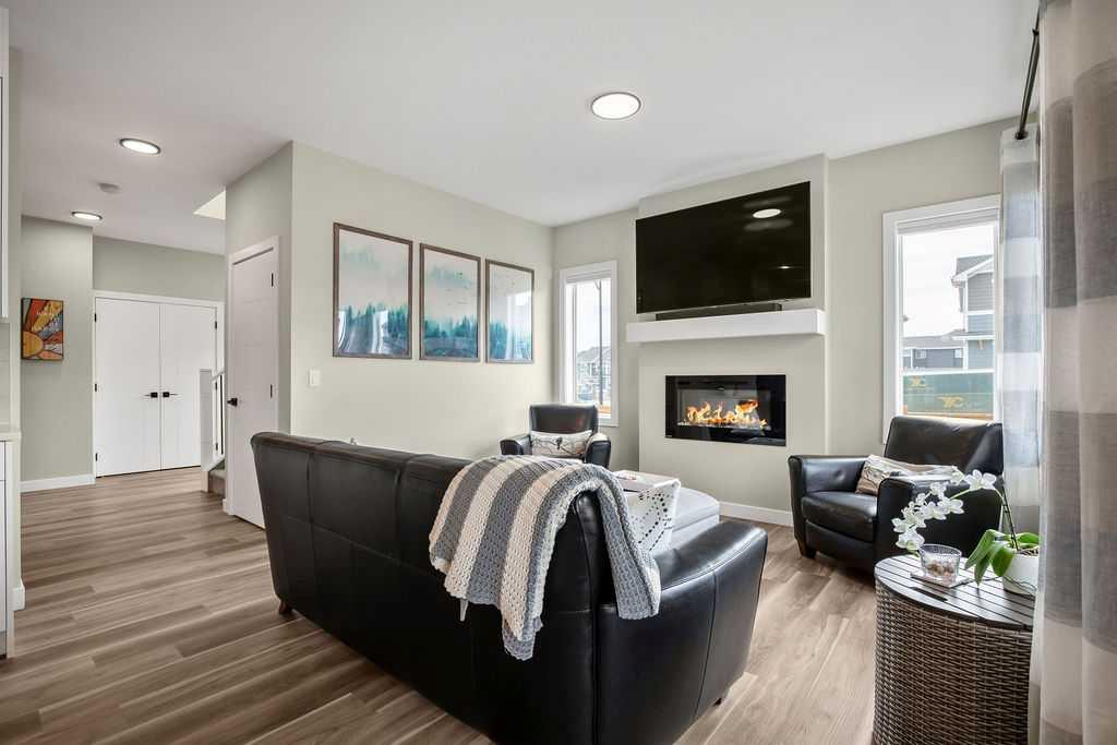 Picture for 1073 Waterford Drive 