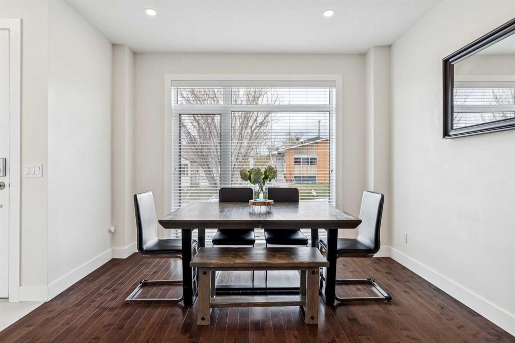 Picture for 1, 3802 Parkhill Place SW