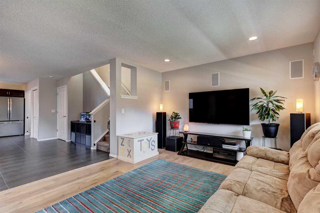 Picture for 55 Legacy Crescent SE