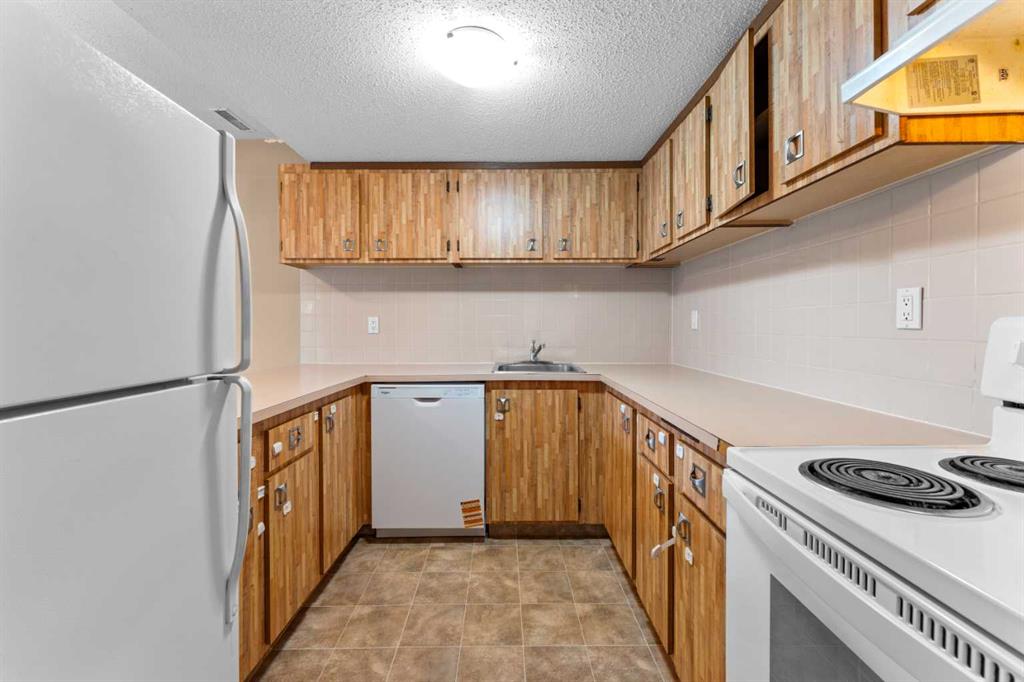 Picture for 1202, 2200 Woodview Drive SW