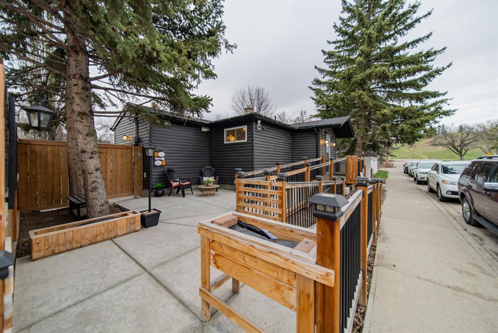 Picture for 2 Elk Avenue 