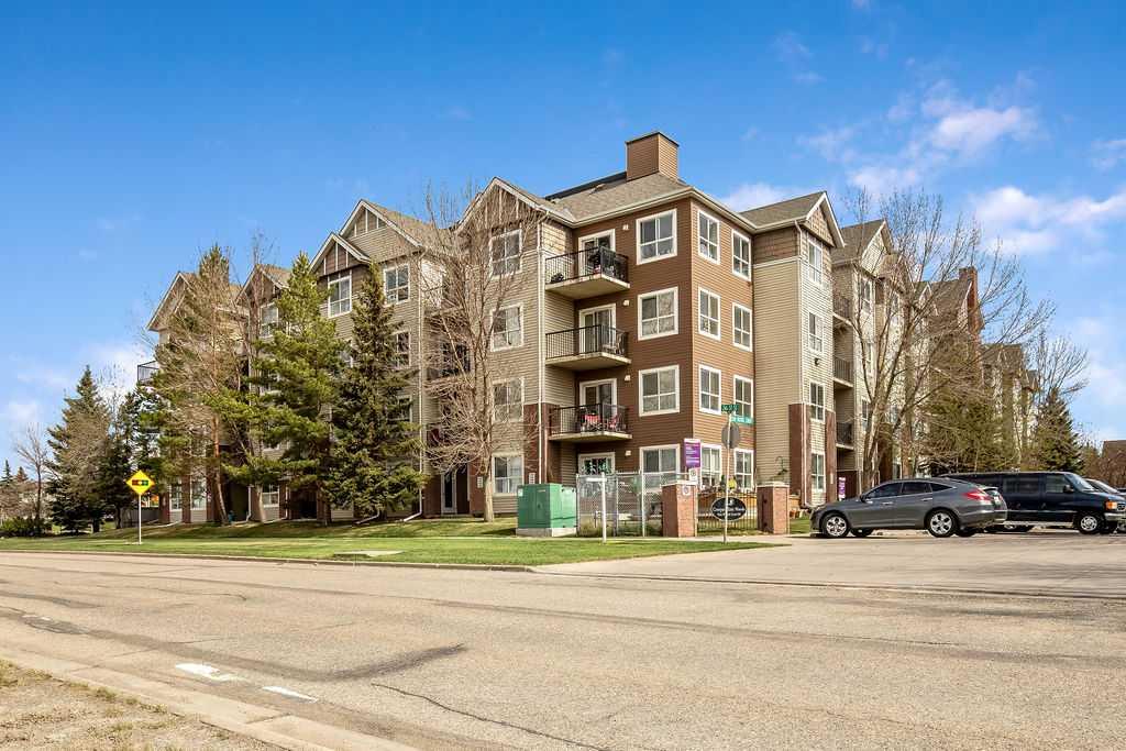 Picture for 4301, 73 Erin Woods Court SE