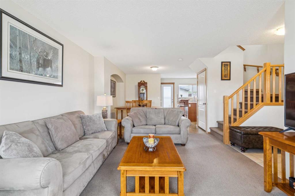Picture for 146 Cranberry Close SE
