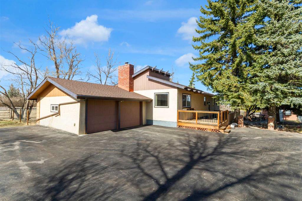 Picture for 16014 Dewinton Riding Club Road E