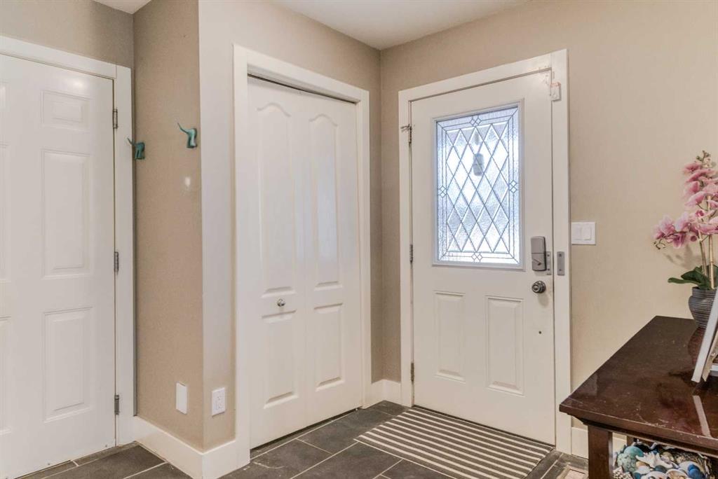 Picture for 100 Royal Birch Crescent NW