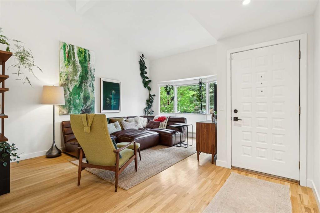 Picture for 312 Shawcliffe Circle SW