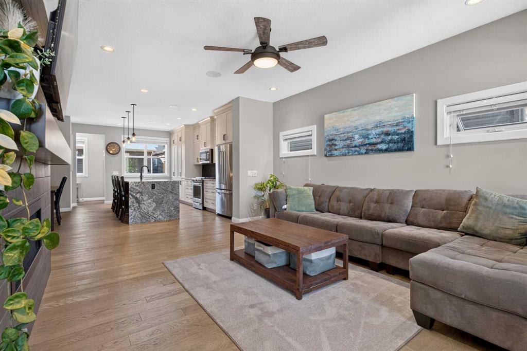 Picture for 235 Evanscrest Way NW