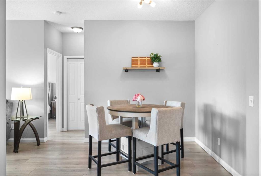 Picture for 220, 8 Prestwick Pond Terrace SE