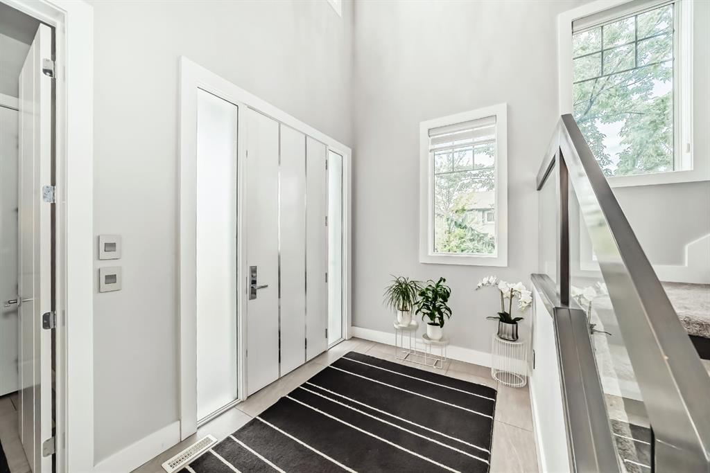 Picture for 3149 Winspear Crescent SW