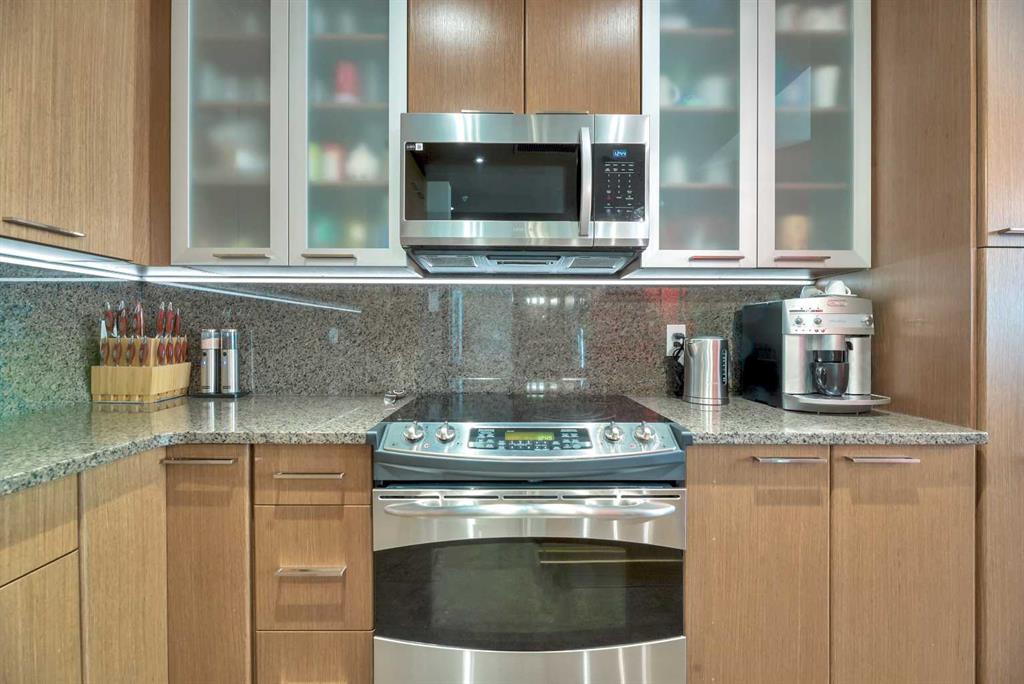 Picture for 2405, 220 12 Avenue SE