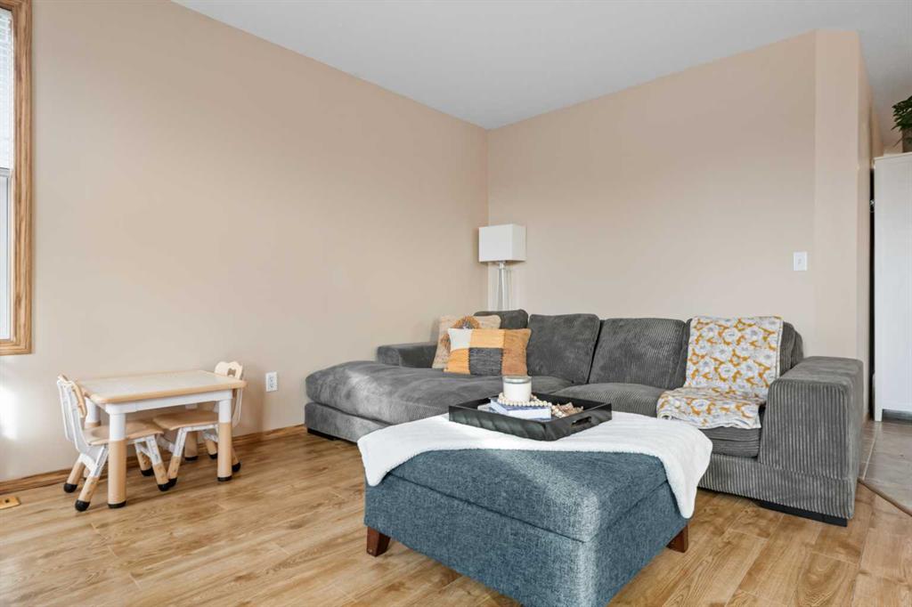 Picture for 306 Coventry Road NE