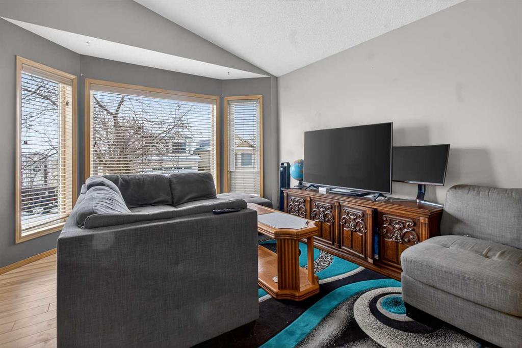 Picture for 40 Erin Circle SE