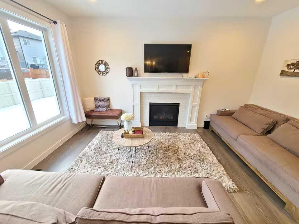 Picture for 337 Bayview Way SW