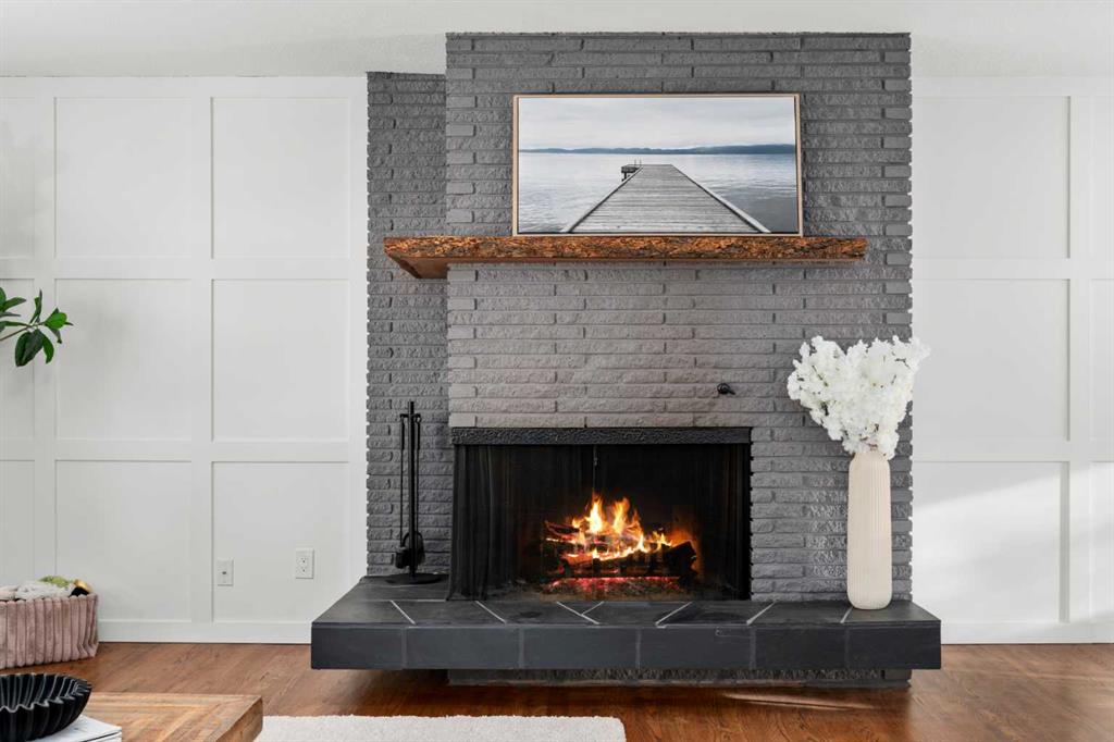 Picture for 3251 Bearspaw Drive NW